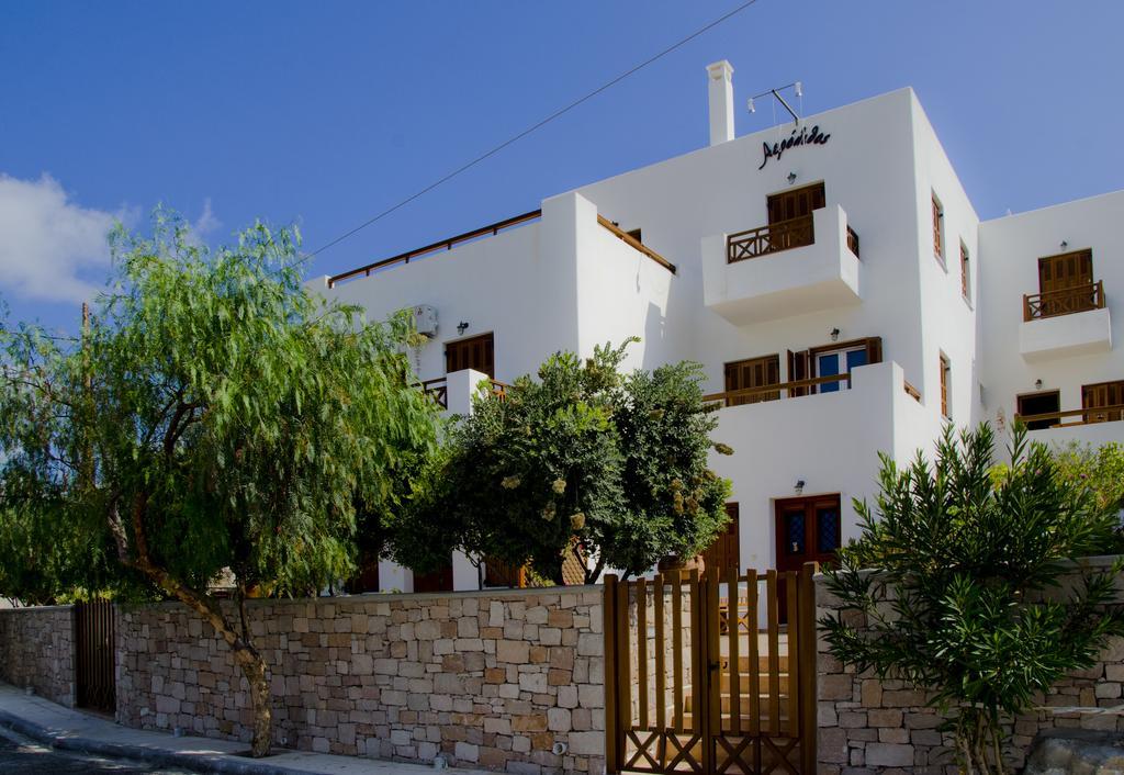 Aerolithos Hotel Adamantas  Exterior photo